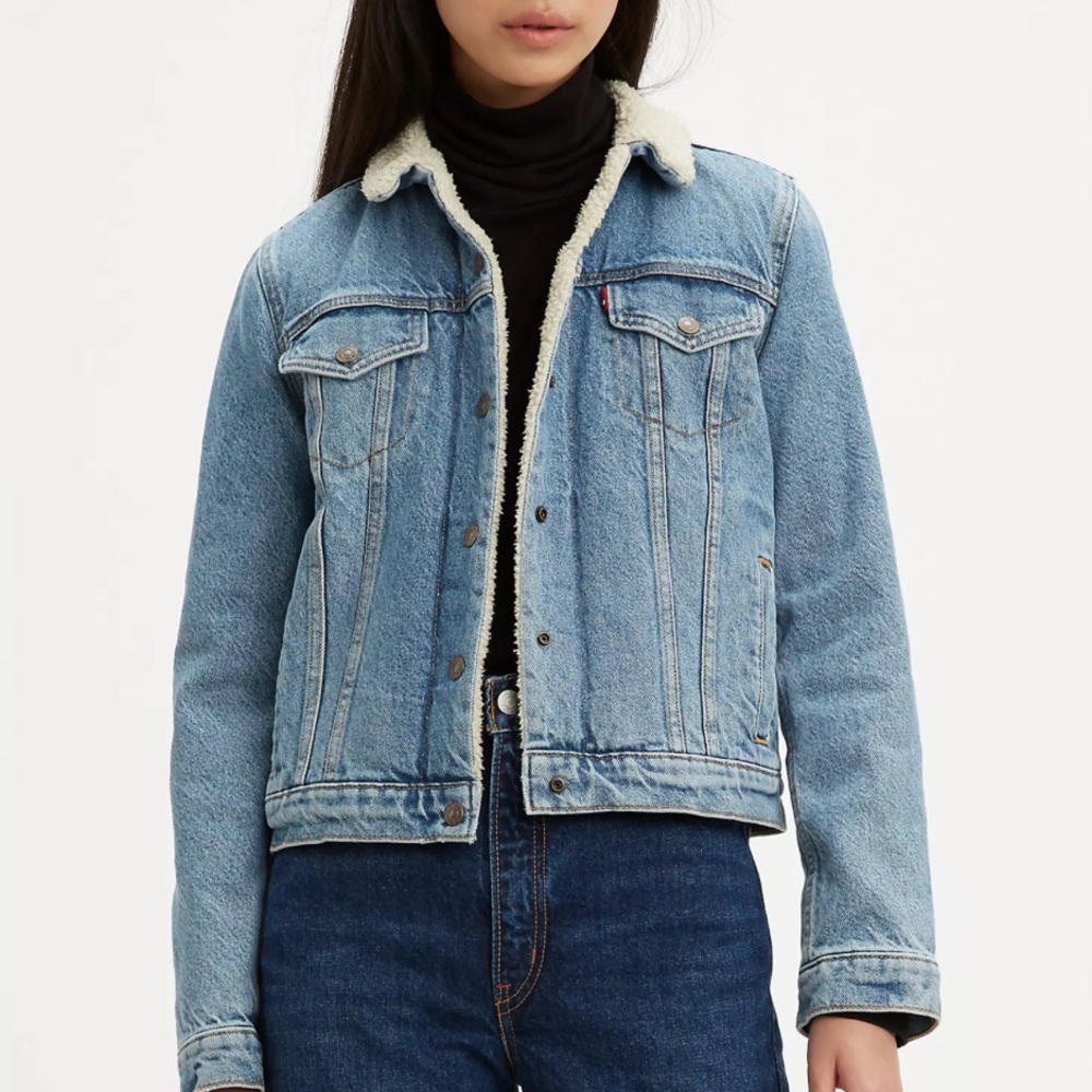 LEVI’s Sherpa lined denim trucker jacket